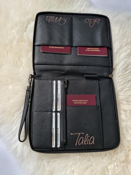 personalisierter Organizer mit Regenbogen